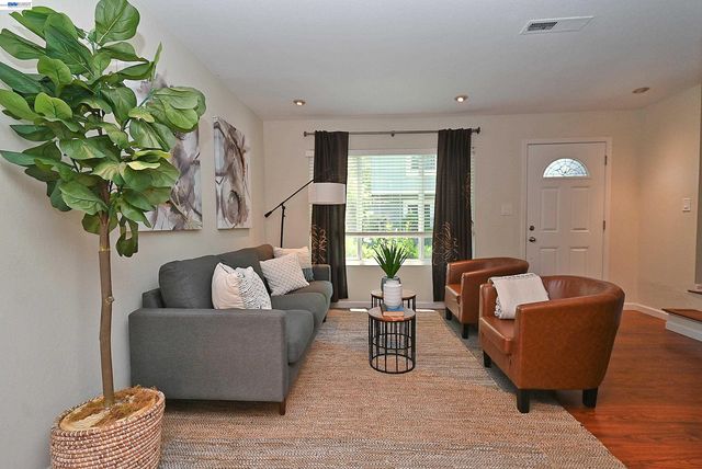 4408 Comanche Way, Pleasanton, CA 94588