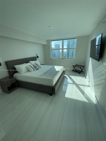 31 SE 5th Street 3103, Miami, FL 33131