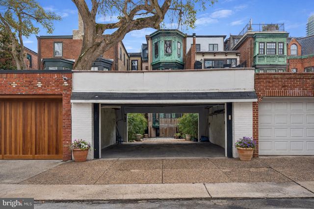 2106 SPRUCE ST, Philadelphia, PA 19103