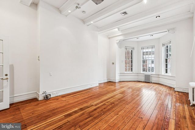 2106 SPRUCE ST, Philadelphia, PA 19103