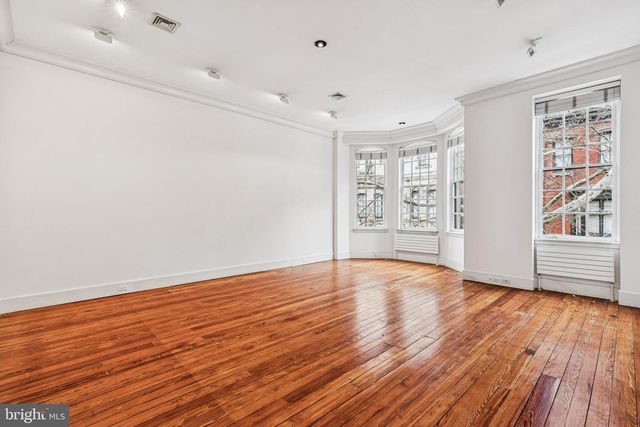 2106 SPRUCE ST, Philadelphia, PA 19103