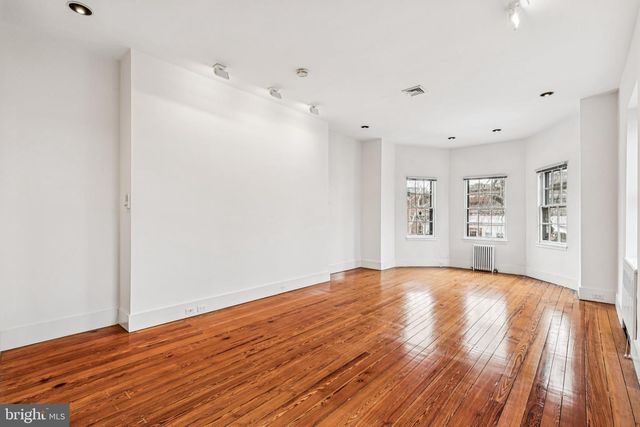 2106 SPRUCE ST, Philadelphia, PA 19103