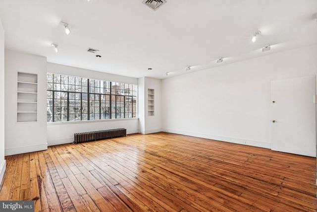 2106 SPRUCE ST, Philadelphia, PA 19103