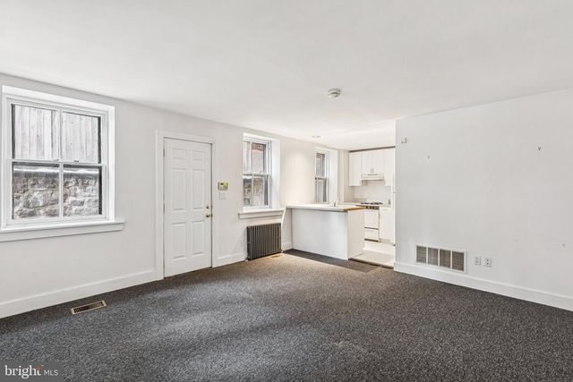 2106 SPRUCE ST, Philadelphia, PA 19103