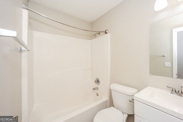 3661 Colonnade Court, Rex, GA 30273