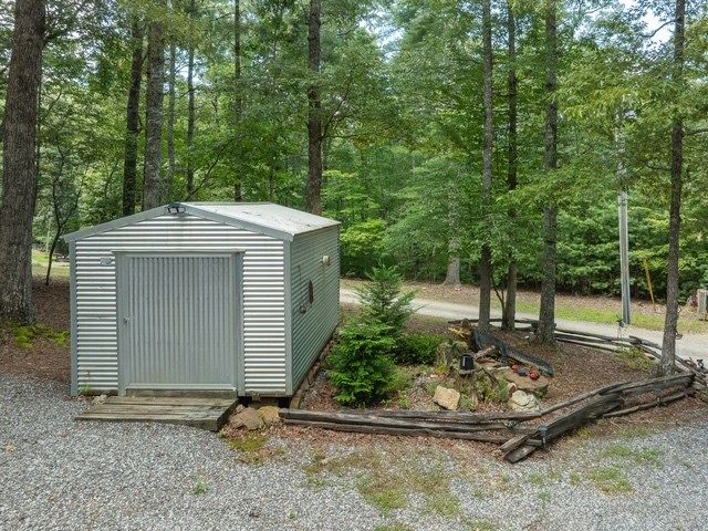 19 Ladybug Lane, Blue Ridge, GA 30513
