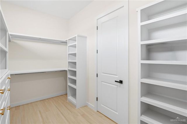 1912 Diplomat Drive, Edinburg, TX 78542