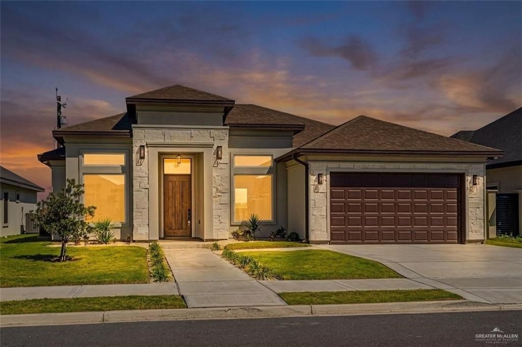 1912 Diplomat Drive, Edinburg, TX 78542