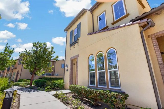 20329 Paseo Los Arcos, Porter Ranch, CA 91326