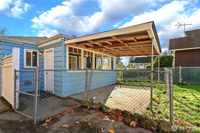 1519 N Callow Avenue, Bremerton, WA 98312