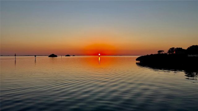 1430 MANATEE CIRCLE, Tarpon Springs, FL 34689