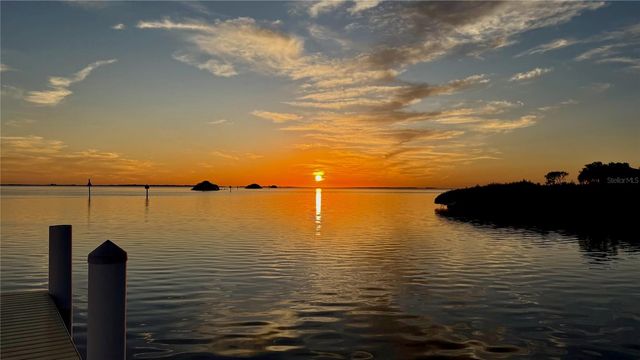 1430 MANATEE CIRCLE, Tarpon Springs, FL 34689