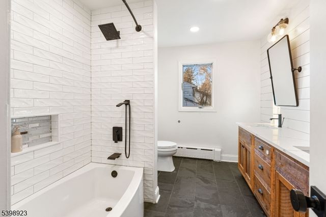 17 Rolling Hill Way, Clark Twp., NJ 07066