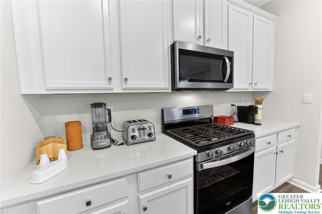 7903 Keystone Drive, Upper Macungie Twp, PA 18031