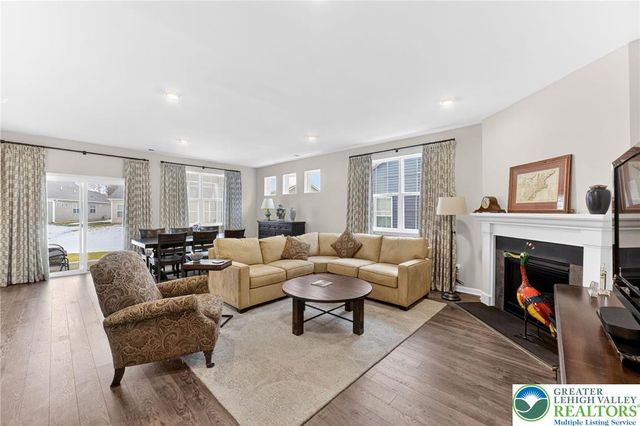 7903 Keystone Drive, Upper Macungie Twp, PA 18031