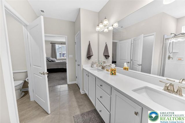 7903 Keystone Drive, Upper Macungie Twp, PA 18031