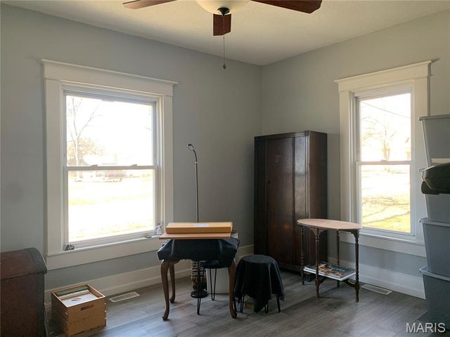 422 Stephen Avenue, Greenville, IL 62246