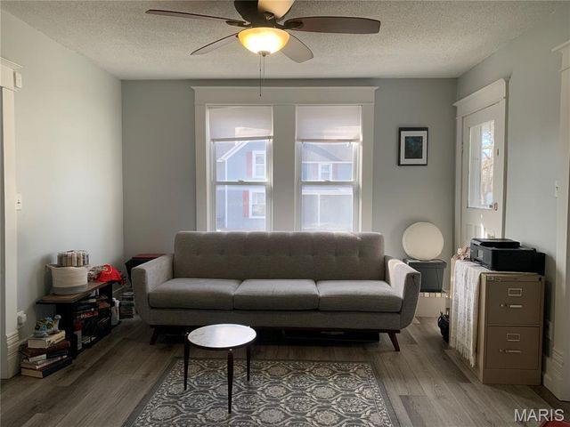 422 Stephen Avenue, Greenville, IL 62246