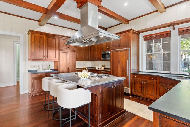 10 Summer Islands Lane, Kiawah Island, SC 29455