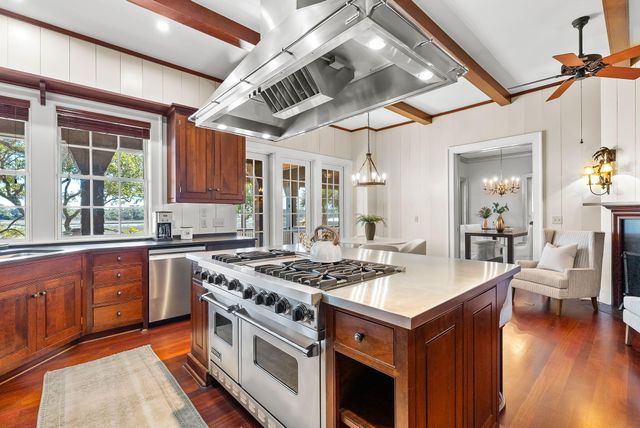 10 Summer Islands Lane, Kiawah Island, SC 29455