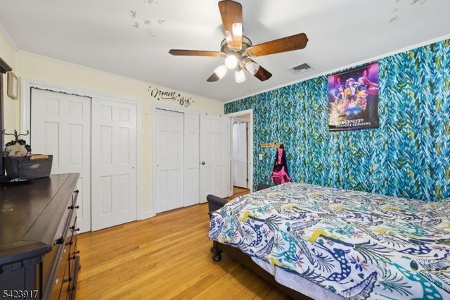 964 Crescent Dr, Rahway City, NJ 07065