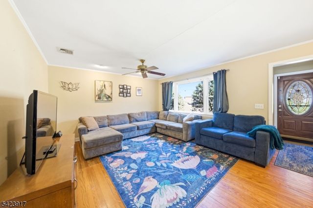 964 Crescent Dr, Rahway City, NJ 07065