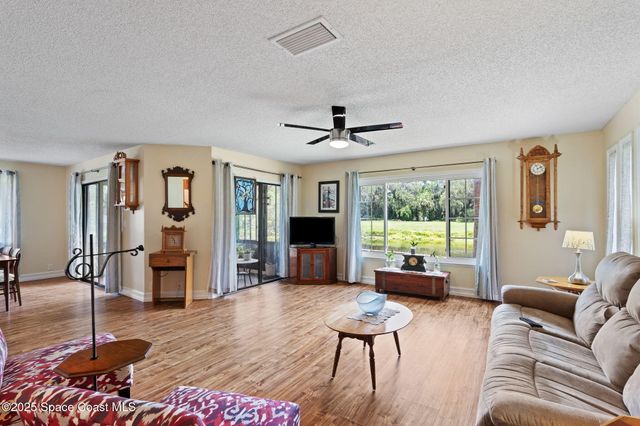 2147 Kings Cross Street, Titusville, FL 32796