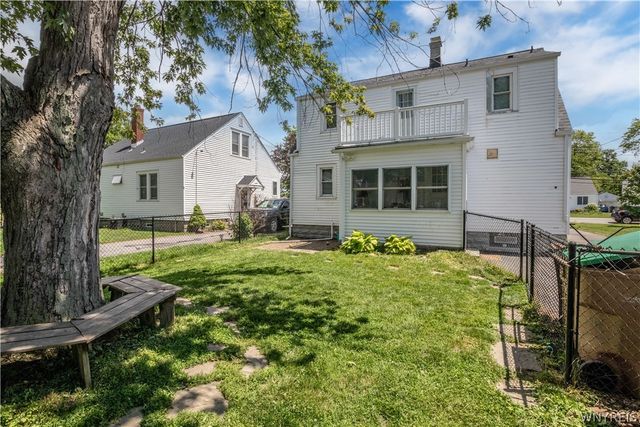 782 Beach Rd Road, Cheektowaga, NY 14225
