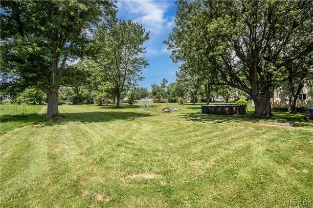 782 Beach Rd Road, Cheektowaga, NY 14225