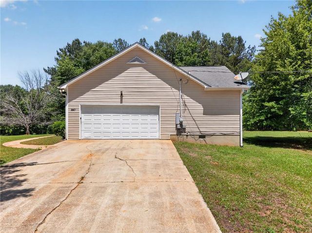 240 Ashley Trace Drive, Locust Grove, GA 30248
