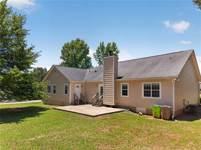240 Ashley Trace Drive, Locust Grove, GA 30248