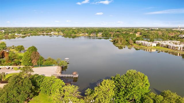 618 MAPLE OAK CIRCLE 108, Altamonte Springs, FL 32701