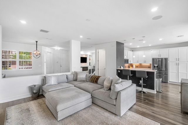 8300 Calabria Lakes Drive, Boynton Beach, FL 33473