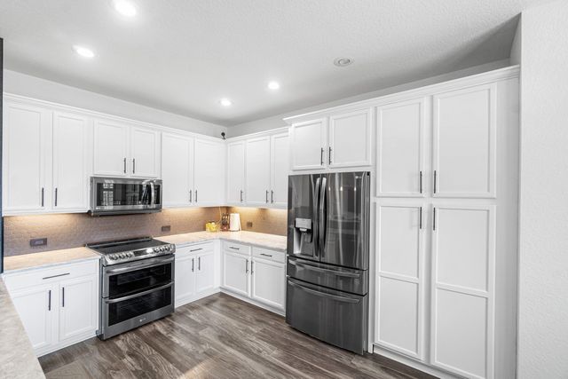 8300 Calabria Lakes Drive, Boynton Beach, FL 33473