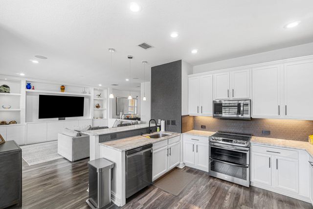 8300 Calabria Lakes Drive, Boynton Beach, FL 33473