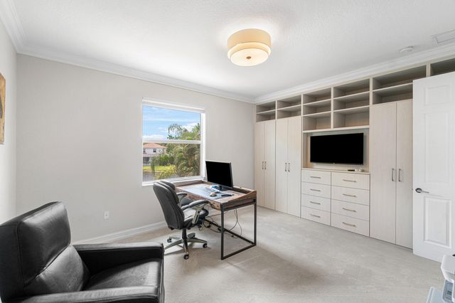 8300 Calabria Lakes Drive, Boynton Beach, FL 33473