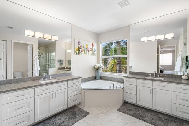 8300 Calabria Lakes Drive, Boynton Beach, FL 33473