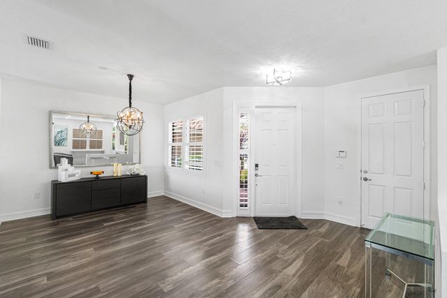 8300 Calabria Lakes Drive, Boynton Beach, FL 33473