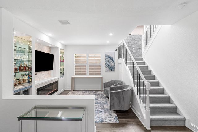 8300 Calabria Lakes Drive, Boynton Beach, FL 33473