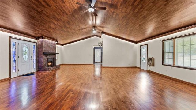 163 Portland Circle, Aragon, GA 30104