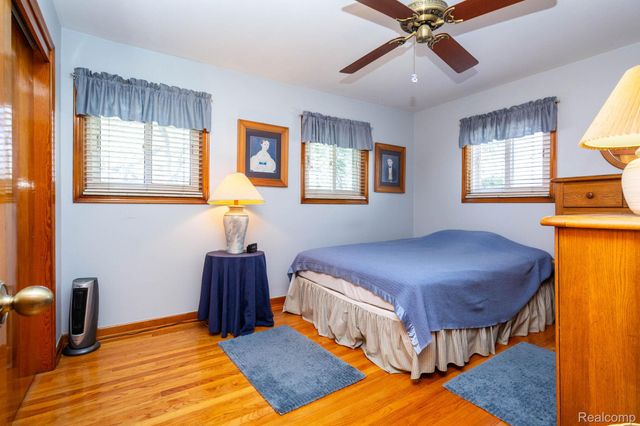 16717 Windermere Circle, Southgate, MI 48195