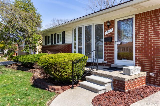 16717 Windermere Circle, Southgate, MI 48195