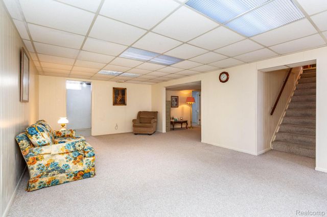 16717 Windermere Circle, Southgate, MI 48195