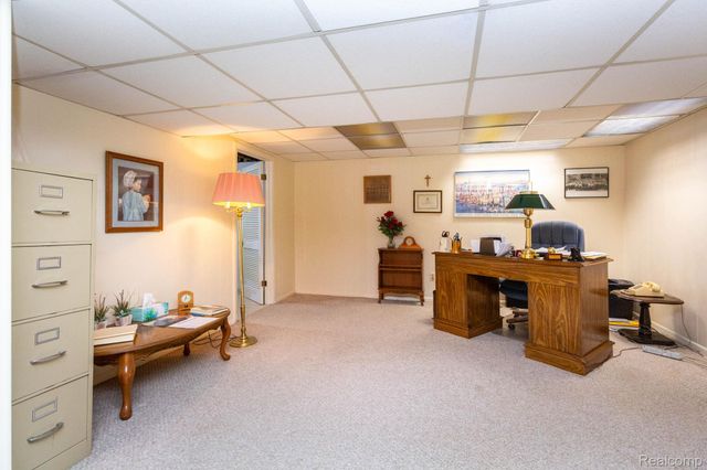 16717 Windermere Circle, Southgate, MI 48195