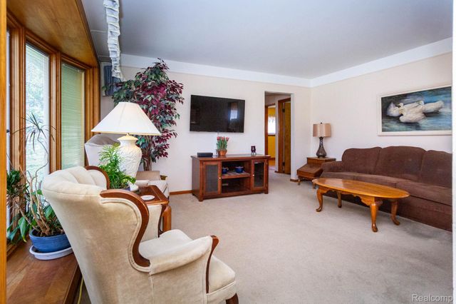 16717 Windermere Circle, Southgate, MI 48195