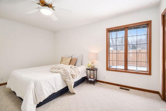 1317 E Island View Drive, Warsaw, IN 46580