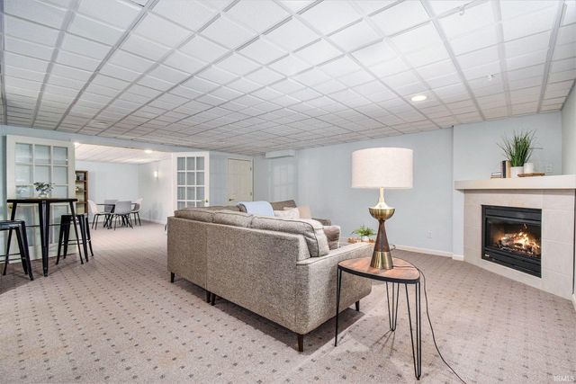 1317 E Island View Drive, Warsaw, IN 46580