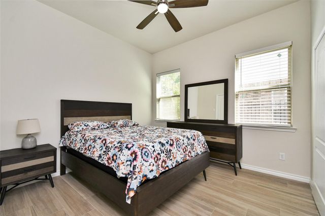 22 Wood Drake Place, Tomball, TX 77375