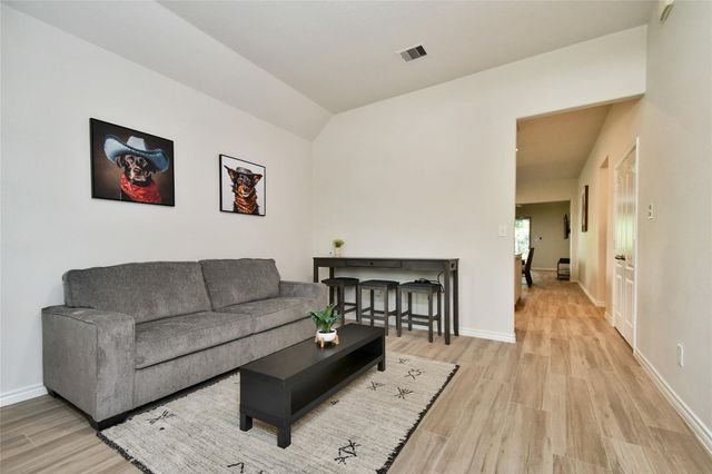 22 Wood Drake Place, Tomball, TX 77375