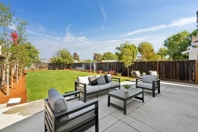 989 Civic Center Drive, Santa Clara, CA 95050